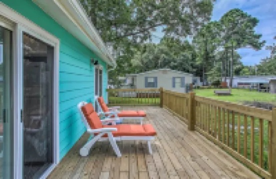 NEW!! Upscale cottage at Garden City Beach.