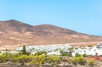 Air-conditioned Villa With Mountain Views, 300m From Coastal Path - Villa Elana