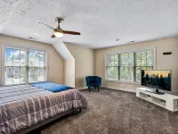 Book Golf with us! Luxury Emerson Cottage at Pinehurst No. 6 with Pool Table Hotels in Pinehurst