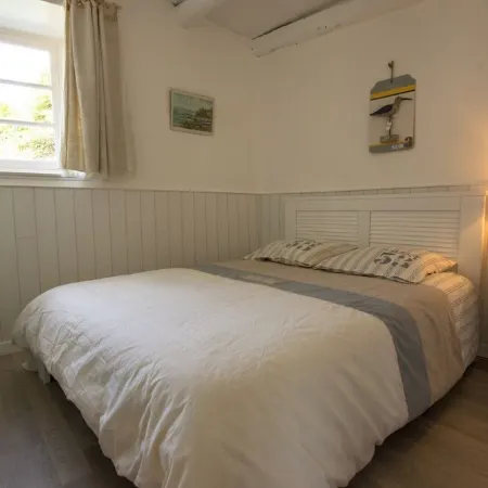 Old house near beaches between Crozon Camaret Wifi garden closed sea view