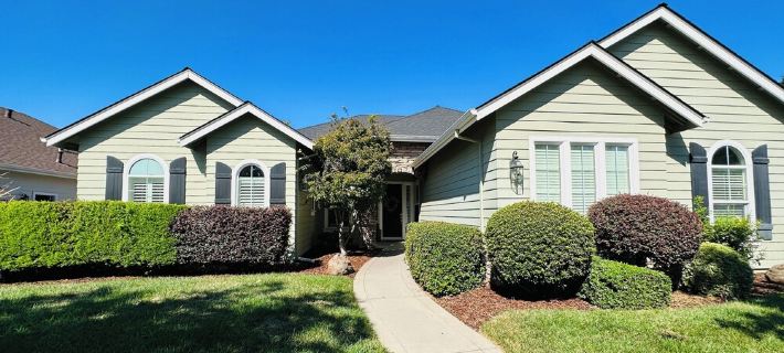 Large family friendly home for all occasions! チコのホテル
