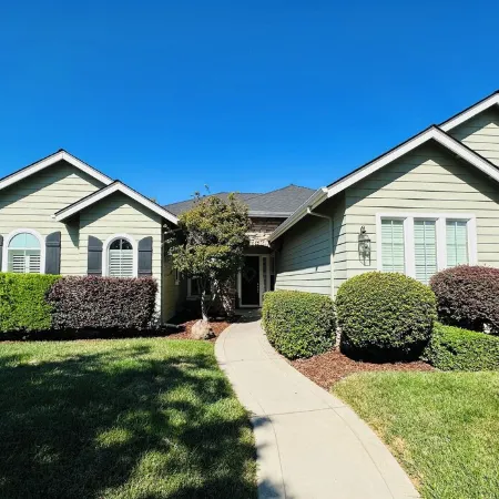 Large family friendly home for all occasions!