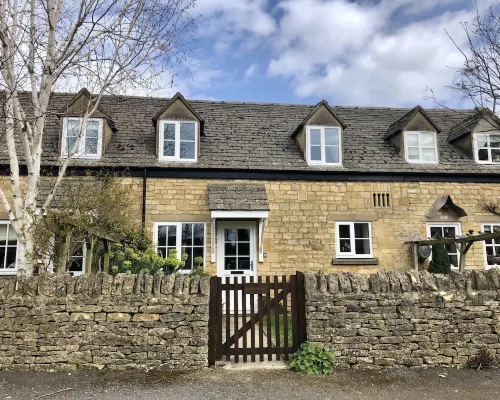 Noel Cottage - Central Cotswolds Stone Cottage For Two In Chipping Campden Hotels in Chipping Campden