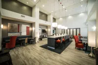 Hampton Inn & Suites Tempe/Phoenix Airport Hotels in Tempe
