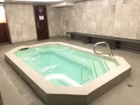 Best Location Main St Town Lift Sleeps 6-8 Heated Pool & Hot Tub Free Parking