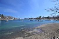 Exceptional Year Round Rental 1/4 Mile To Short Sands Beach & Downtown York