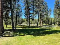 Cozy 2+ bedroom riverfront house in tranquil Cle Elum. Your home away from home.