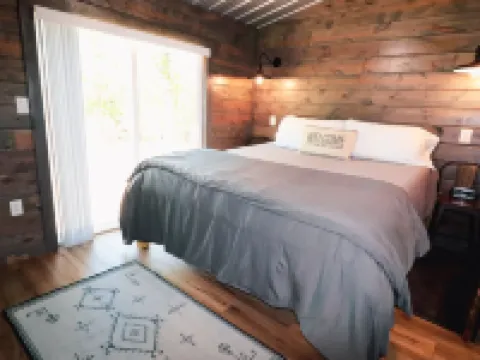 Kritter Holler Cabin a secluded relaxing retreat surrounded by beautiful nature. Hotels in Latimer County