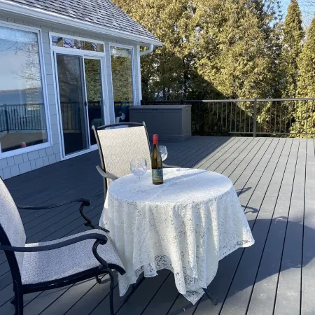 Smith's Lake House, Built 2021, Enjoy Spectacular Sunrises, 4 Bedroom 2 Bathroom