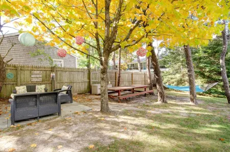 Starfish Cottage★0.4mi walk Beach & Village★Pet Friendly★Bikes★Fireplace★Firepit Отели рядом с достопримечательностью «Парк Си Вью»