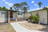 Golf & Beach Getaway Home 2 /2 with Golf Cart