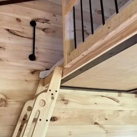 Cozy Tiny Cabin Retreat