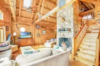 Huge Lakefront Home with private hot tub, dock, and pickle-ball court