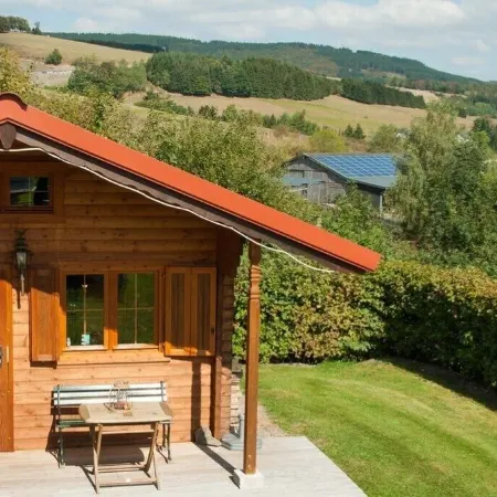 Gemütliches Blockhaus auf Schönem Campingplatz