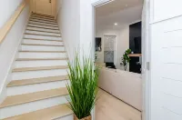Bronzeville Manor walking distance to hospitals Hotels in 
