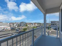 1 Block 2 Beach, Steps to Town, Linens/towels incl Hotels in Seaside Park