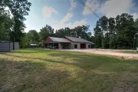 The Lodge at Sam Rayburn:  Cassels Boykin Fishermen's Retreat