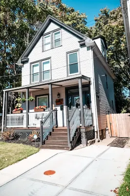 Entire House, Great Location, Stylish decor!