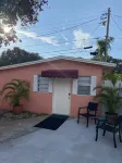 Escape By The Bay - Homestays