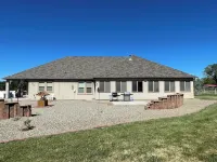 I would like to welcome you to the petticoat Junction, Colorado!!! 서스테인에이블 하이드로포닉스 & 오르가닉 가든 서플라이 주변 호텔