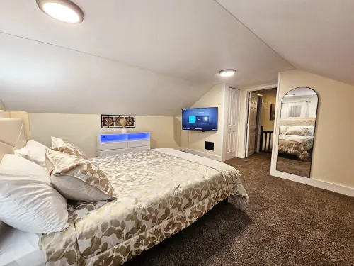 Cozy Home in Beautiful Berea: near Airport, IX Center, Parks, & Campus