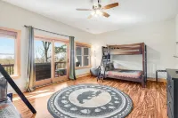 Mountain Views - Hot Tub - Firepit - Gameroom - Near Blue Ridge Parkway & AVL