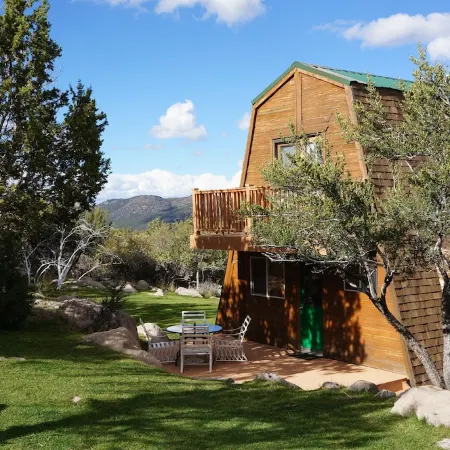Relaxing Cabin Retreat in Scenic Pine Valley, UT