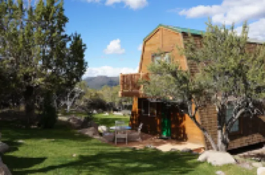 Relaxing Cabin Retreat in Scenic Pine Valley, UT