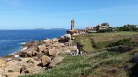LARGE T2 CÔTE DE GRANIT ROSE BEACHES AND SHOPS WITHIN WALKING DISTANCE