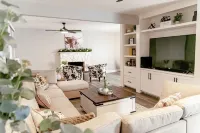 The Heart of the Valley: Smart Modern Farmhouse Hotel a Turlock