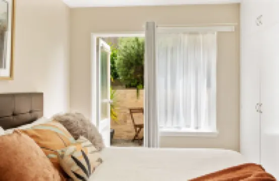 Modern Luxurious Living With Your Own Parking Spot