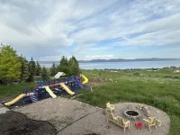 Lake Vista Lodge hot tub, 6,500+ sq ft, sleeps 30+!!