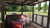 Studio with so much to offer!  Small family and pet friendly.