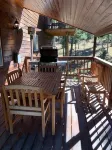 Three-Bedroom House w/ Large Deck & Stunning Mountain Views! Sleep up to 8