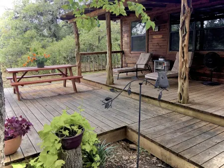 Secluded Ranch Cabin Get Away Between Lost Maples & Garner