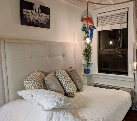 Palm Beach Petite Retreat 1 Block to Beach! New  bed!! Palm Beach Hotel Отели в г. Палм-Бич