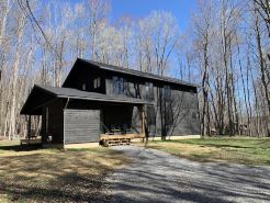Fantastic Nordic Modern Cabin on Five Idyllic Acres