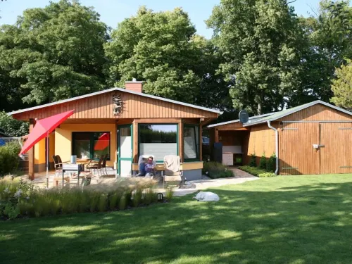 Comfortable holiday home in McPom Peene Kummerower See Hotels in Neukalen