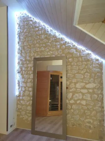 La maison des galeries rated 4 stars