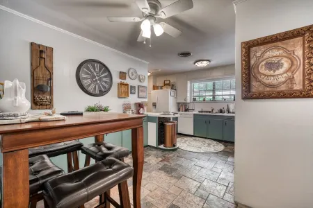 The Bradley House of Aggieland