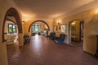 Romignano wine farm. Your villa in TUSCANY. Hotels in Terranuova Bracciolini