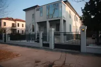 Villa Ada 2 - Comfort 10 minutes from Venice Hotel di Marghera