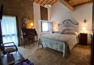 Cozy Accommodation in a Fantastic Hamlet Hotel dekat Cattedrale di San Nicola e San Donato