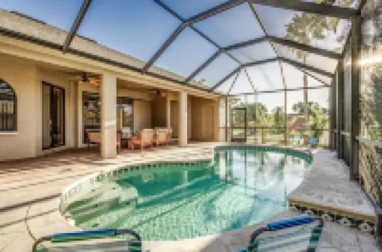 4 Bedroom House with Heated Pool in Apollo Beach