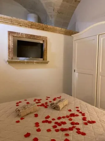 LATA LUXURY HOLIDAY HOME Отели рядом с достопримечательностью «Colonne Terminali della Via Appia»