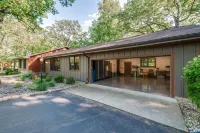Kentucky Deer Run- Wheelchair Accessible, Lakefront, Private Dock, Fully Updated