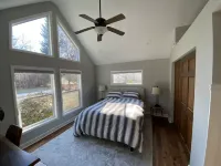 Private Oasis Near Lake Michigan & Warren Dunes! 러브 트리 주변 호텔