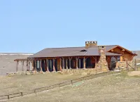Glass Cottage Overlooking Beartooth Mountain Range