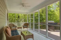 Deer Path - Fall Colors/Mountain Views, Private Creek, Gas Logs, Fire Pit