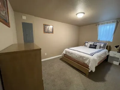 Spacious Basement Apartment with Sizable Back Yard Hotels in 